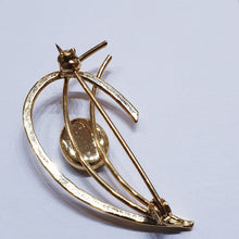 Load image into Gallery viewer, Australia Opal Brooch
