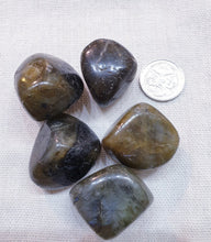 Load image into Gallery viewer, Labradorite

