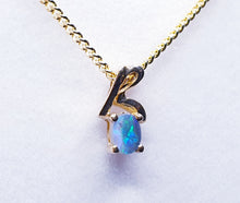 Load image into Gallery viewer, 14kt Gold Australian Opal Pendant
