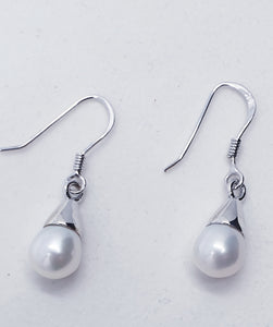 Sterling Silver Fresh Water Pearl Earings
